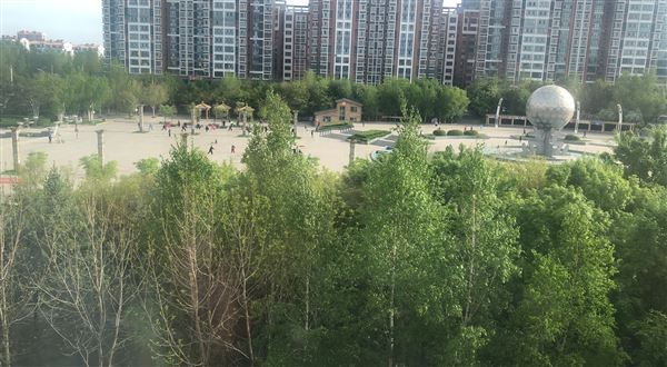 公园小区4楼