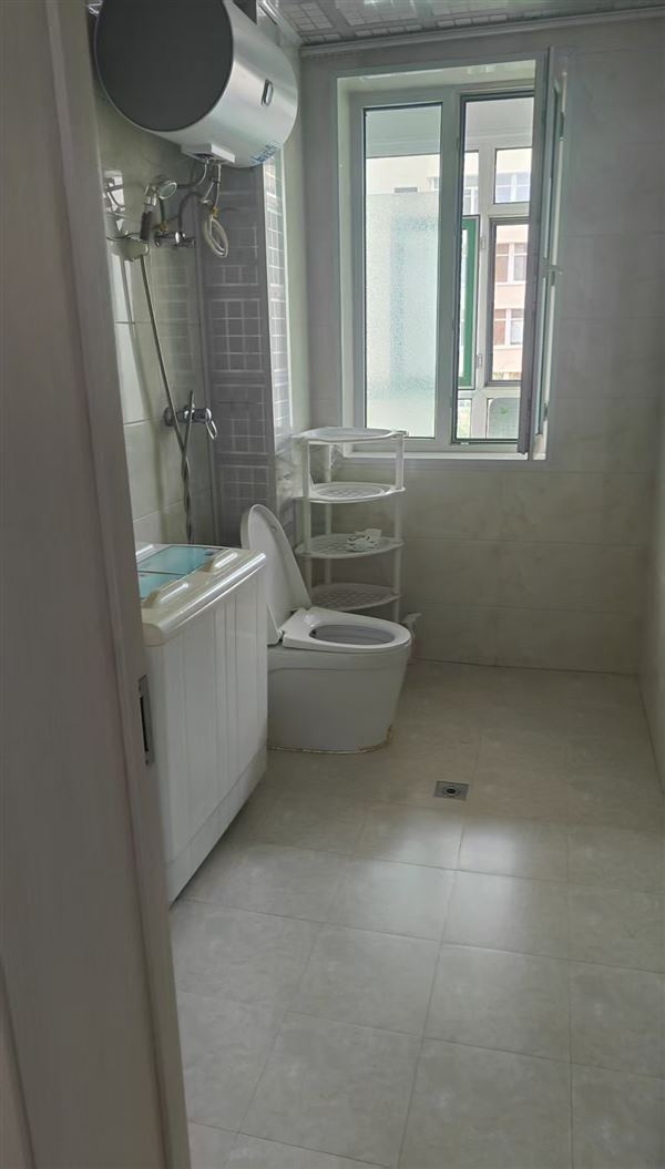 出租华林御景A区步梯四楼南北通透两居室设施齐全